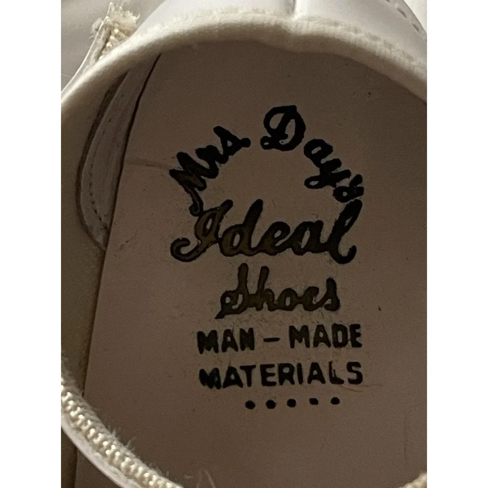 Mrs Days Ideal Baby Shoes in Original Box No 197 White Sz 1 Narrow Vintage Nice‎